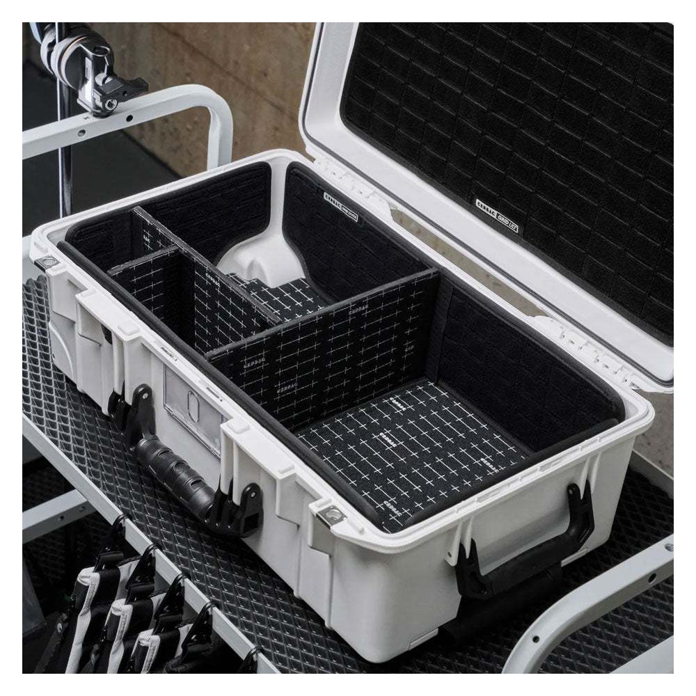 CRDBAG-Grid-Divide-Carry-On-Universal-Kit-03.jpg