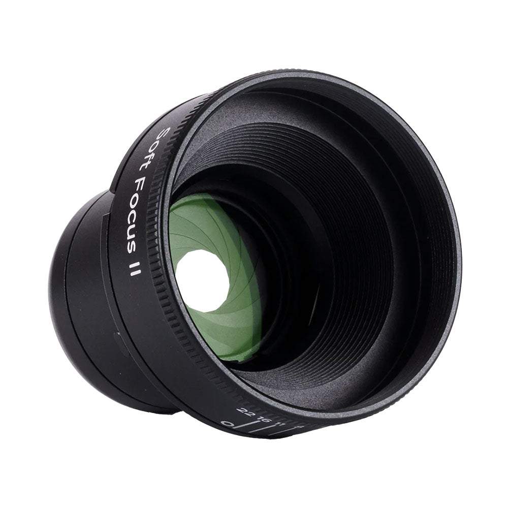 Lensbaby-Comp-Pro-II-wi-Soft-Focus-II-02_1e2d895c-9bbc-4b44-a486-6ba486d00e30.jpg