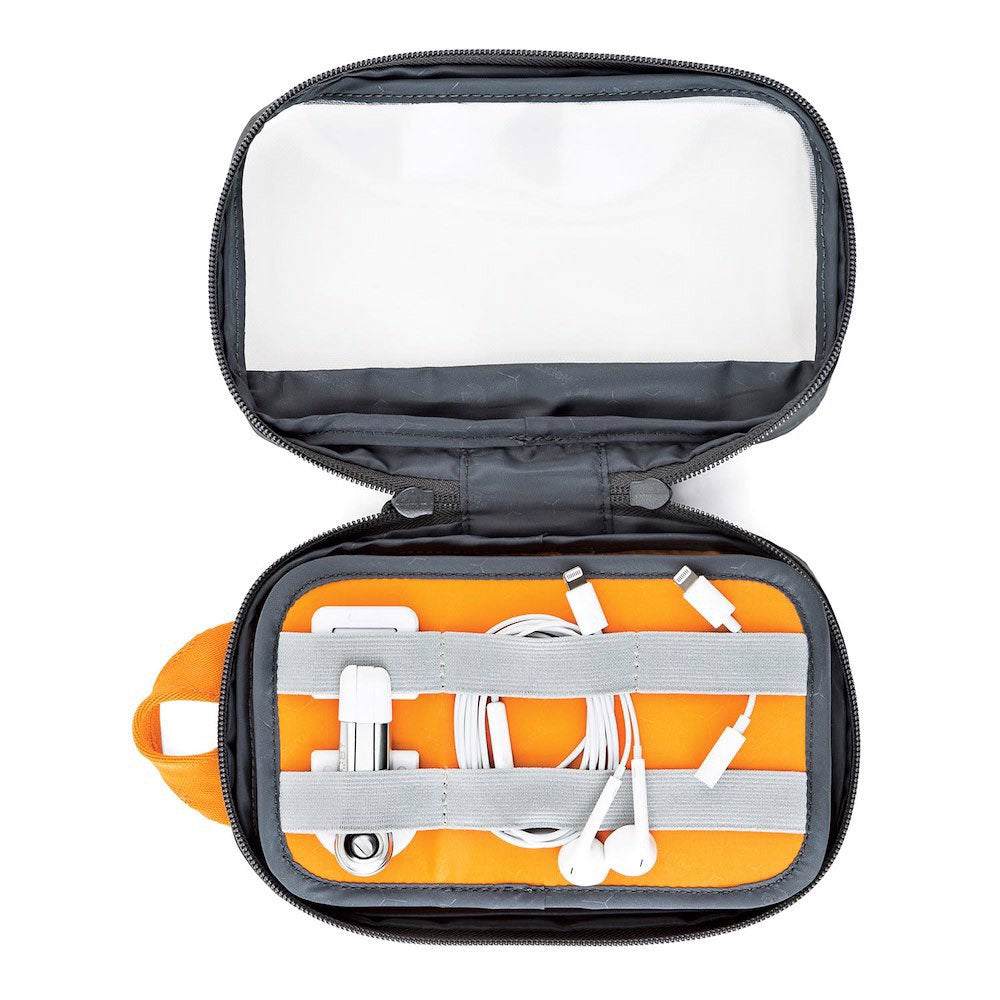 LowePro-GearUp-Pouch-Mini-03.jpg