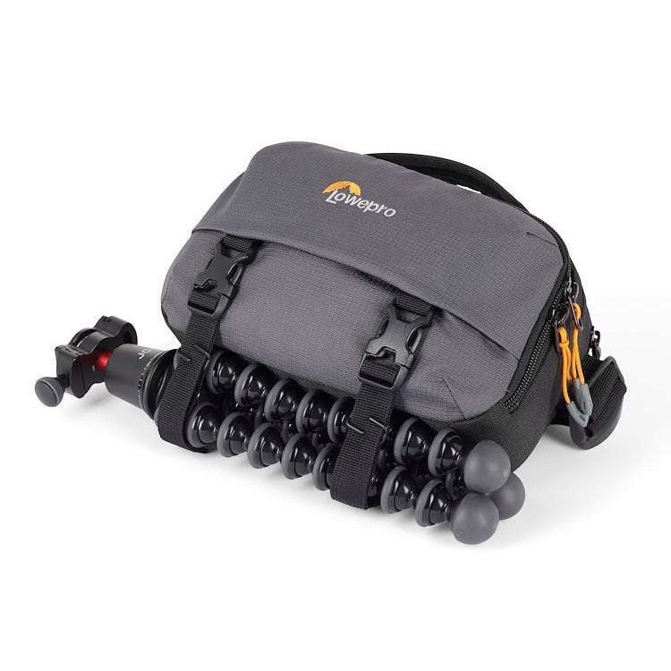 Lowepro-Trekker-Lite-HP-100-07.jpg