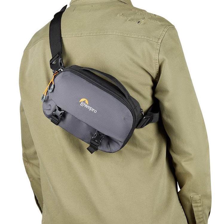 Lowepro-Trekker-Lite-HP-100-08.jpg