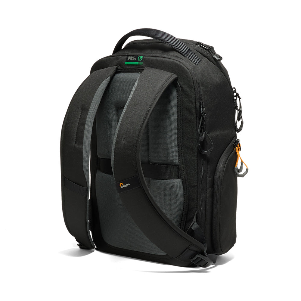Lowepro_Fastpack_BP_150_AW_IV_rear_view.jpg