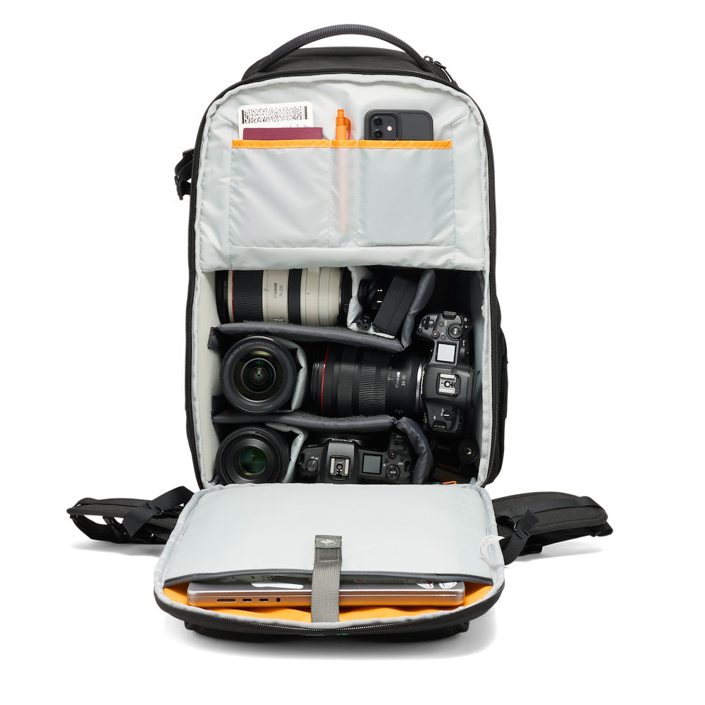 Lowepro_Fastpack_BP_450_AW_IV_interior_view.jpg