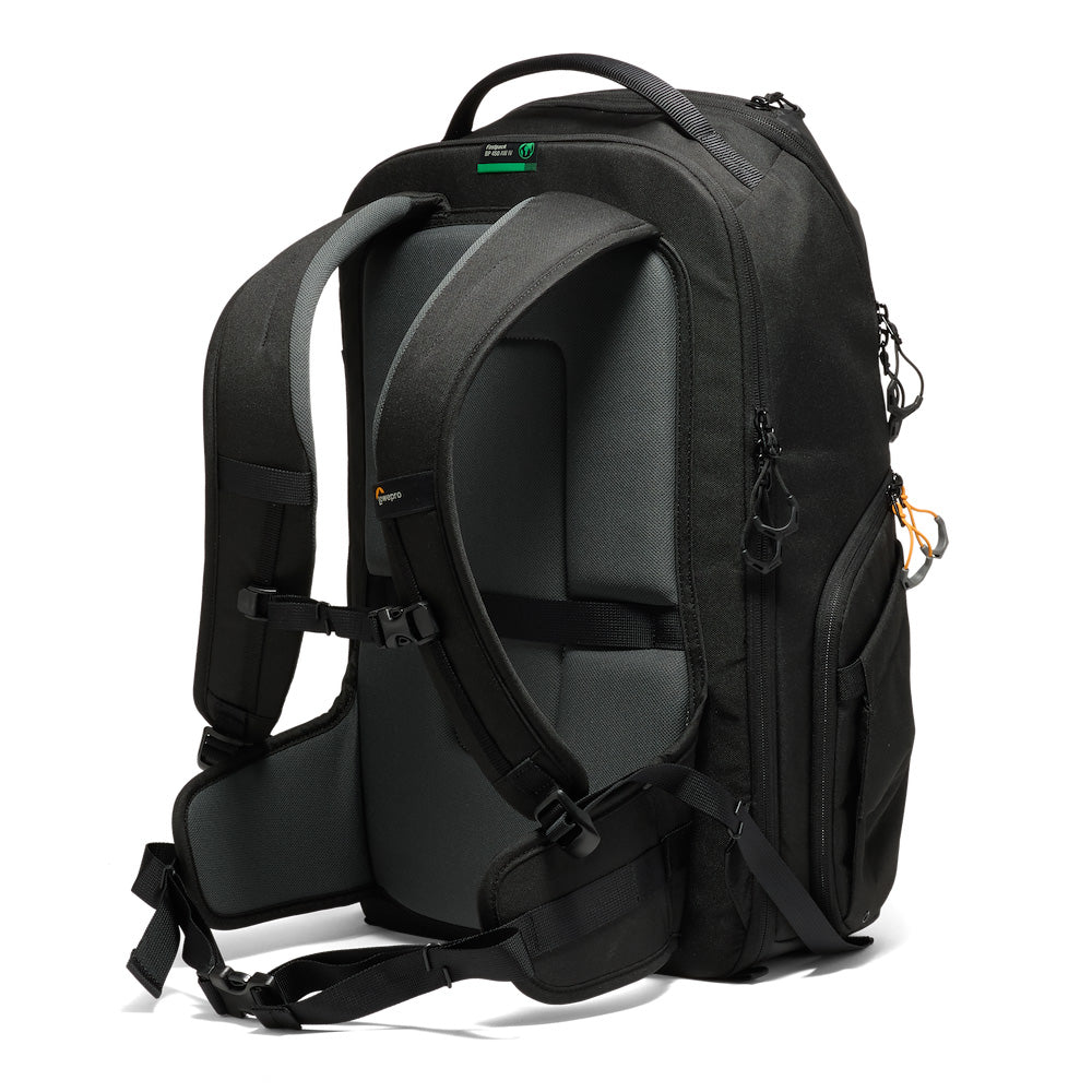 Lowepro_Fastpack_BP_450_AW_IV_rear_view.jpg