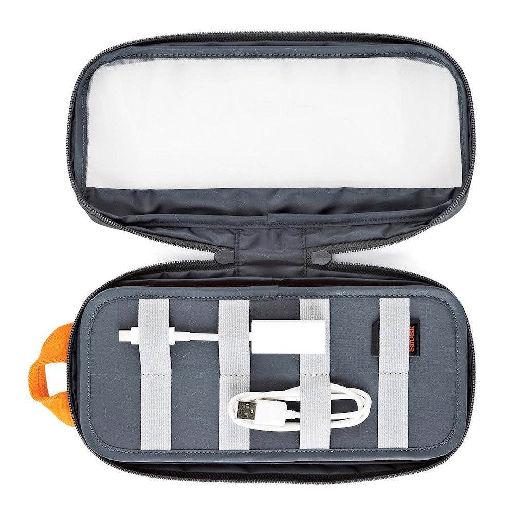Lowepro_GearUp_Pouch_Medium_Open_2.jpg