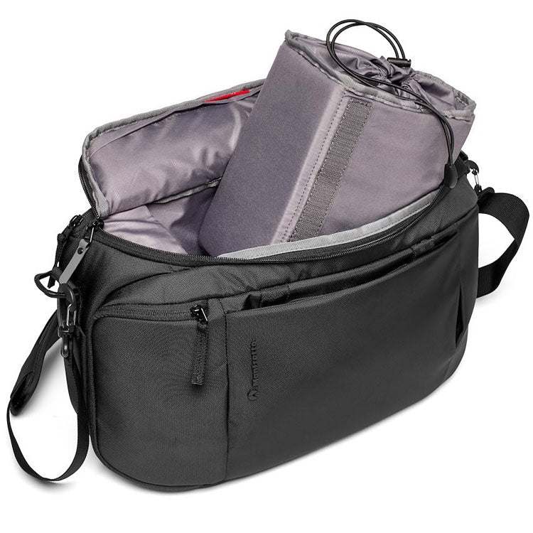 Manfrotto-Advanced-Hybrid-Backpack-III-08.jpg