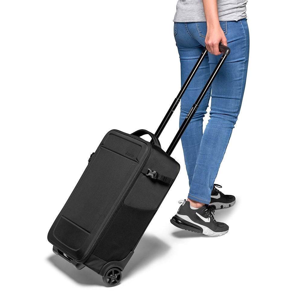 Manfrotto-Advanced-Rolling-Camera-Bag-III-05.jpg