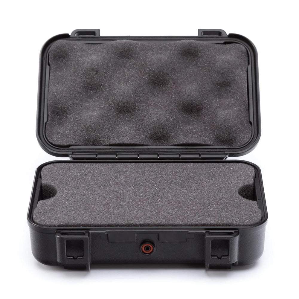 Nanuk-225-03.jpg