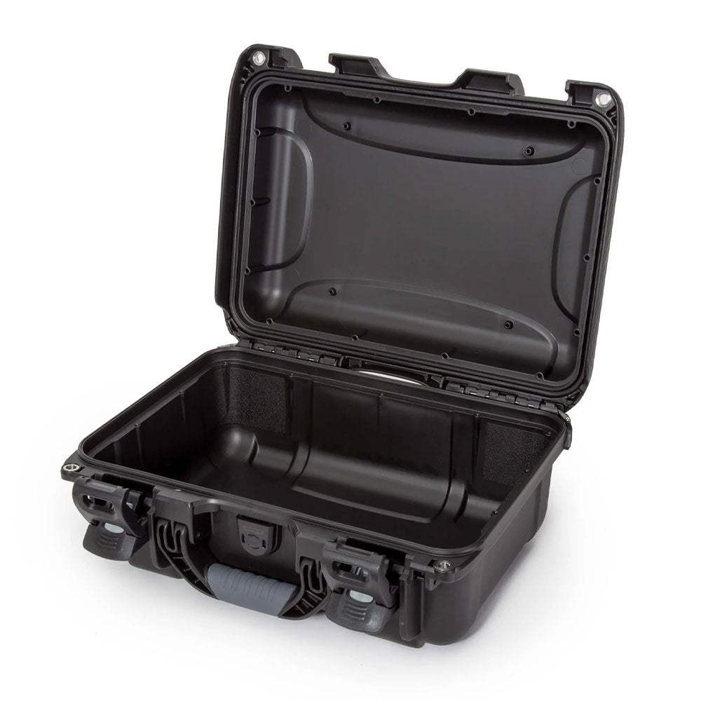 Nanuk-915-02.jpg