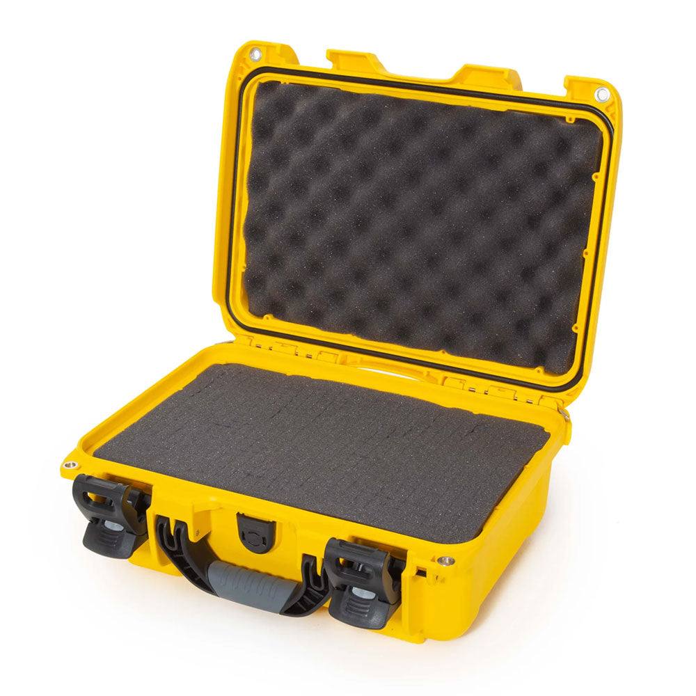 Nanuk-915-yel.jpg