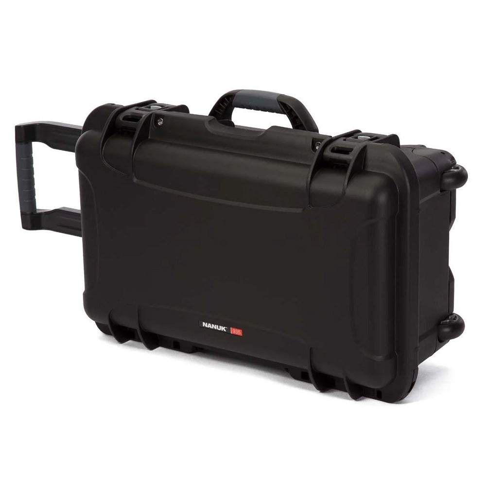 Nanuk-935.jpg