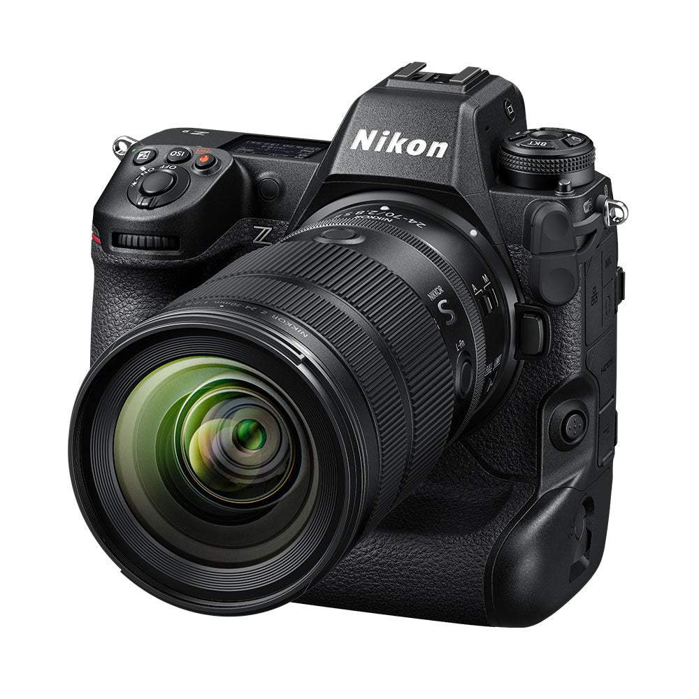Nikkor-AF-S-24-70mm-f2.8-S-II-03.jpg