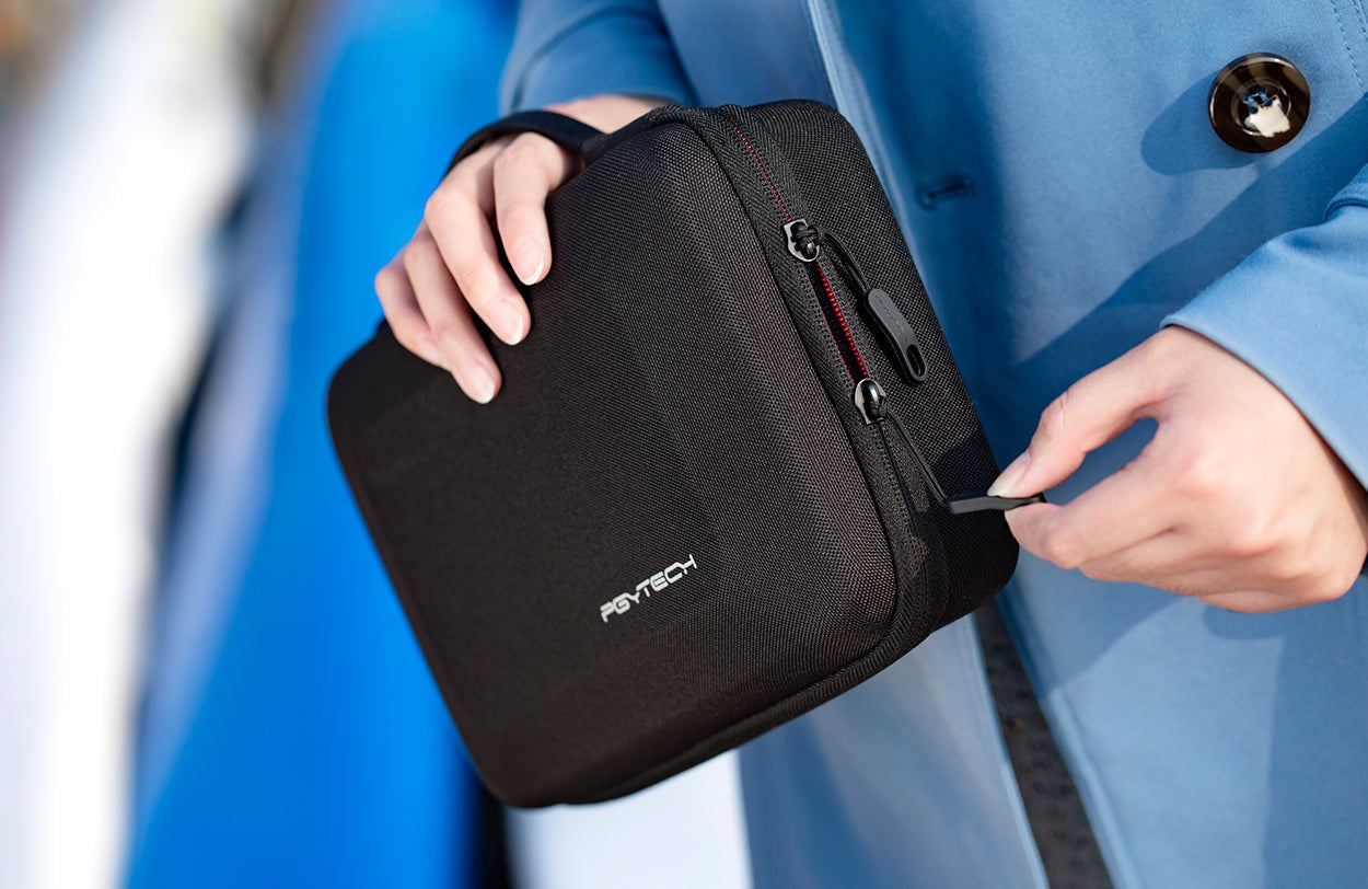 PGYTECH_Action_Camera_Carrying_Case_in_hand.jpg