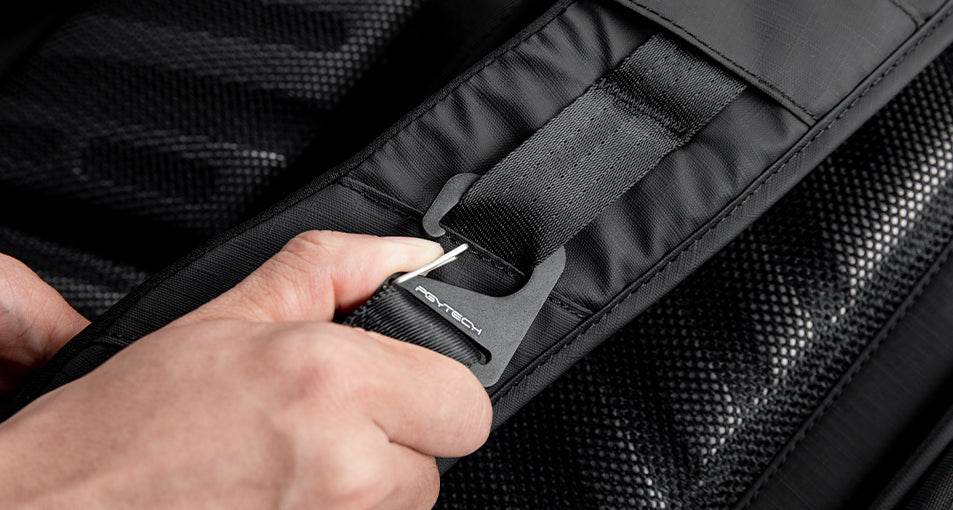 PGYTECH_Backpack_Camera_Strap_clip_detail.jpg