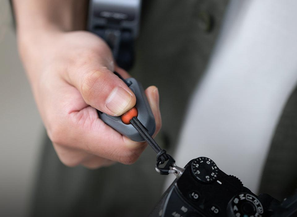 PGYTECH_Camera_Shoulder_Strap_Quick_Release_Detail.jpg