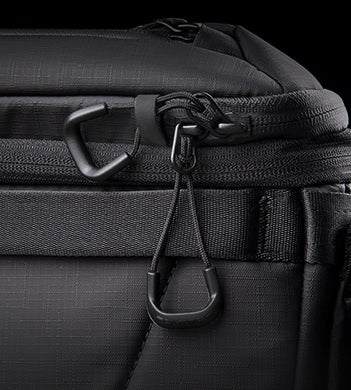 PGYTECH_OneMo_Sling_zipper_detail.jpg