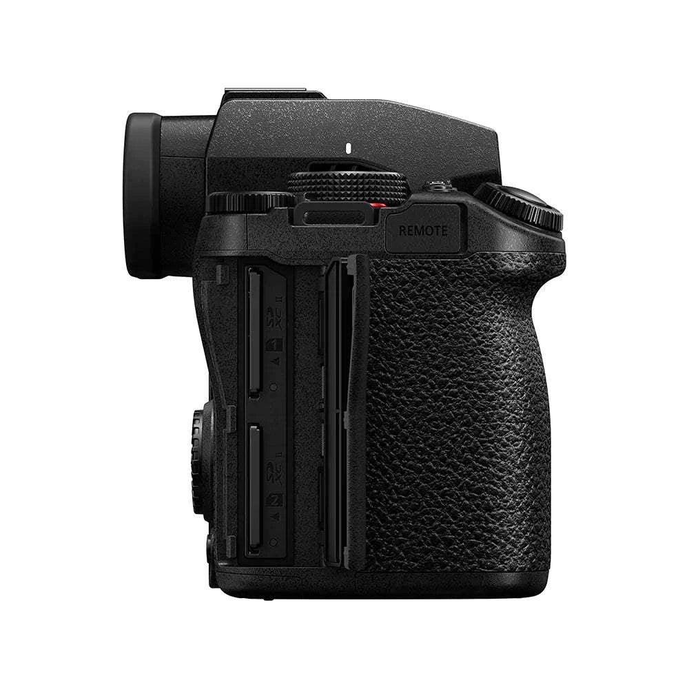 Panasonic-Lumix-S5-II-03.jpg