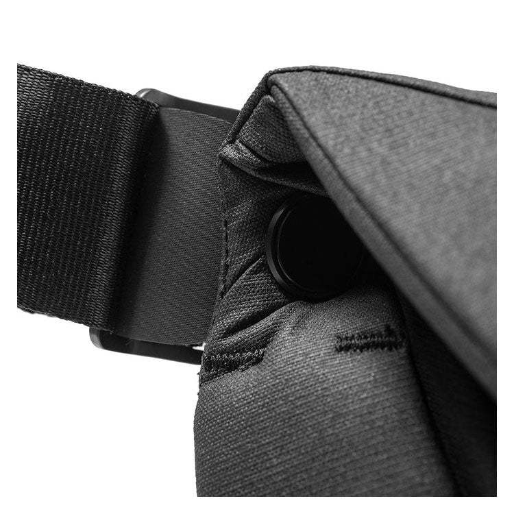 Peak-Design-Everyday-Messenger-04.jpg