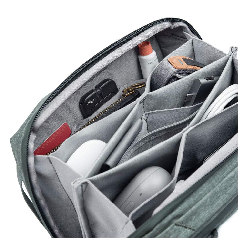 Peak-Design-Tech-Pouch-Sage-03.jpg