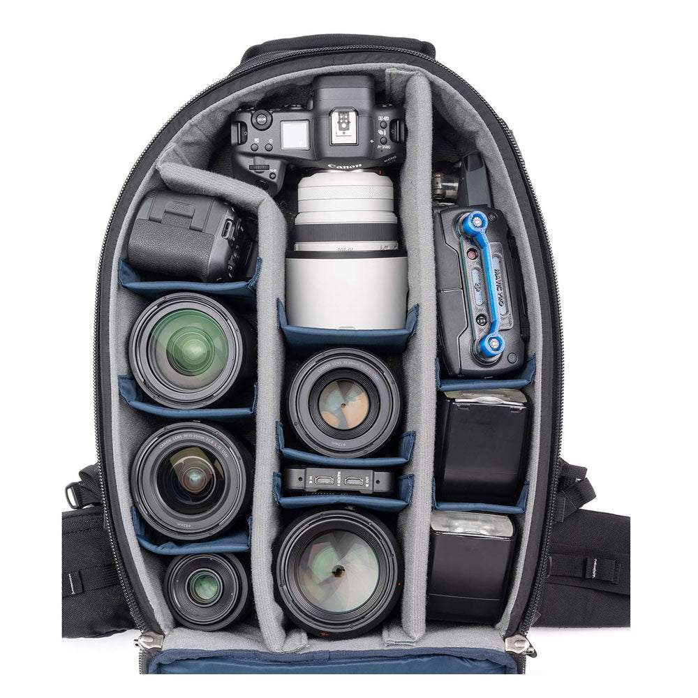 ThinkTank-FirstLight-35L_-04_f18086ba-7517-4668-b5c8-c842789662d5.jpg