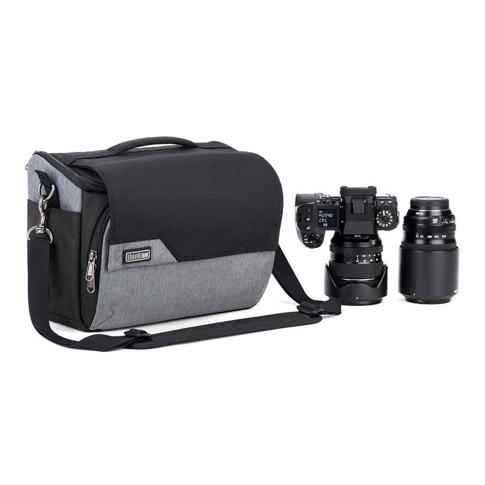Thinktank-Mirrorless-Mover-30-v2-Grey-02.jpg
